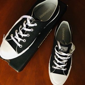 Women's Converse Chuck Taylor All Star Black/White